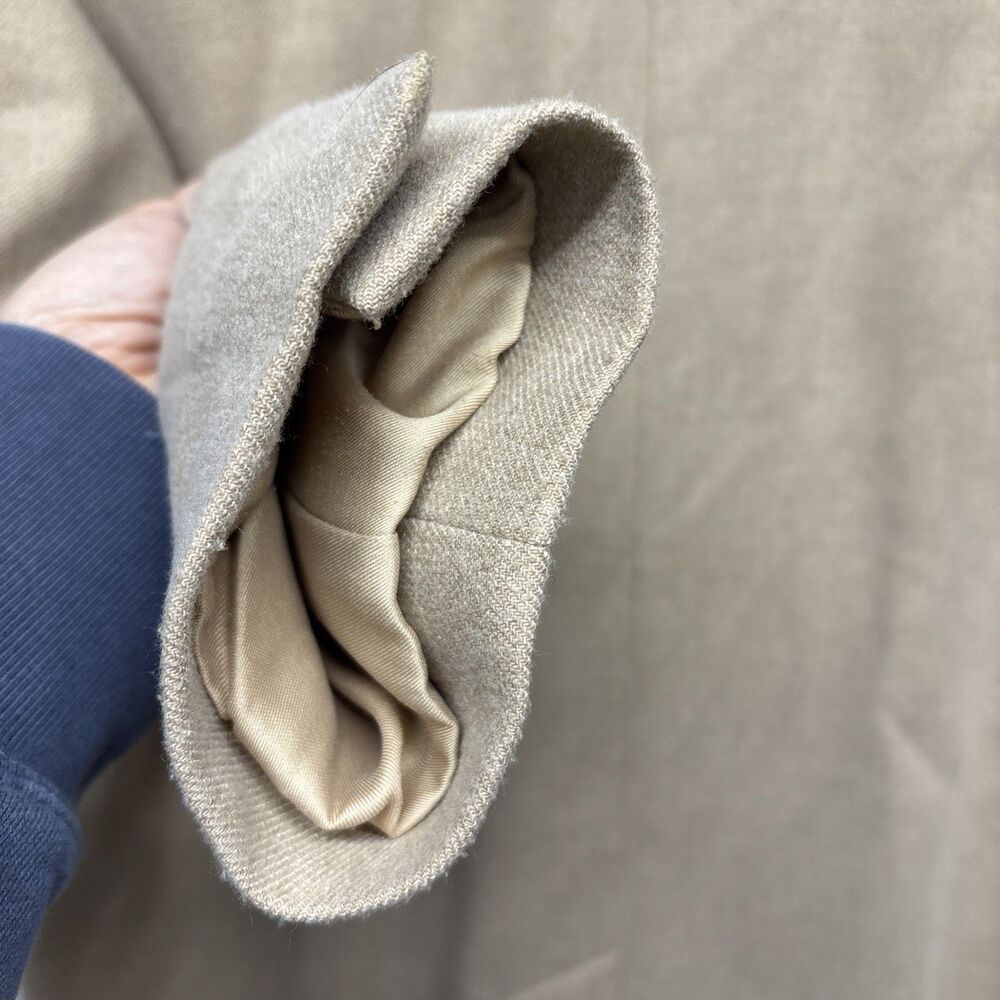 Womens Size 4 Vince. Boyfriend Blazer Tan EUC - Picture 5 of 5